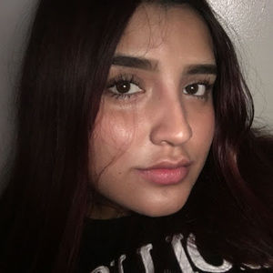 Meet your Posher, Adriana